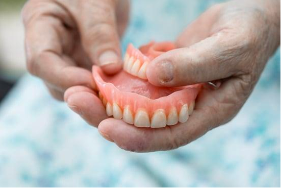 Full Mouth Dentures